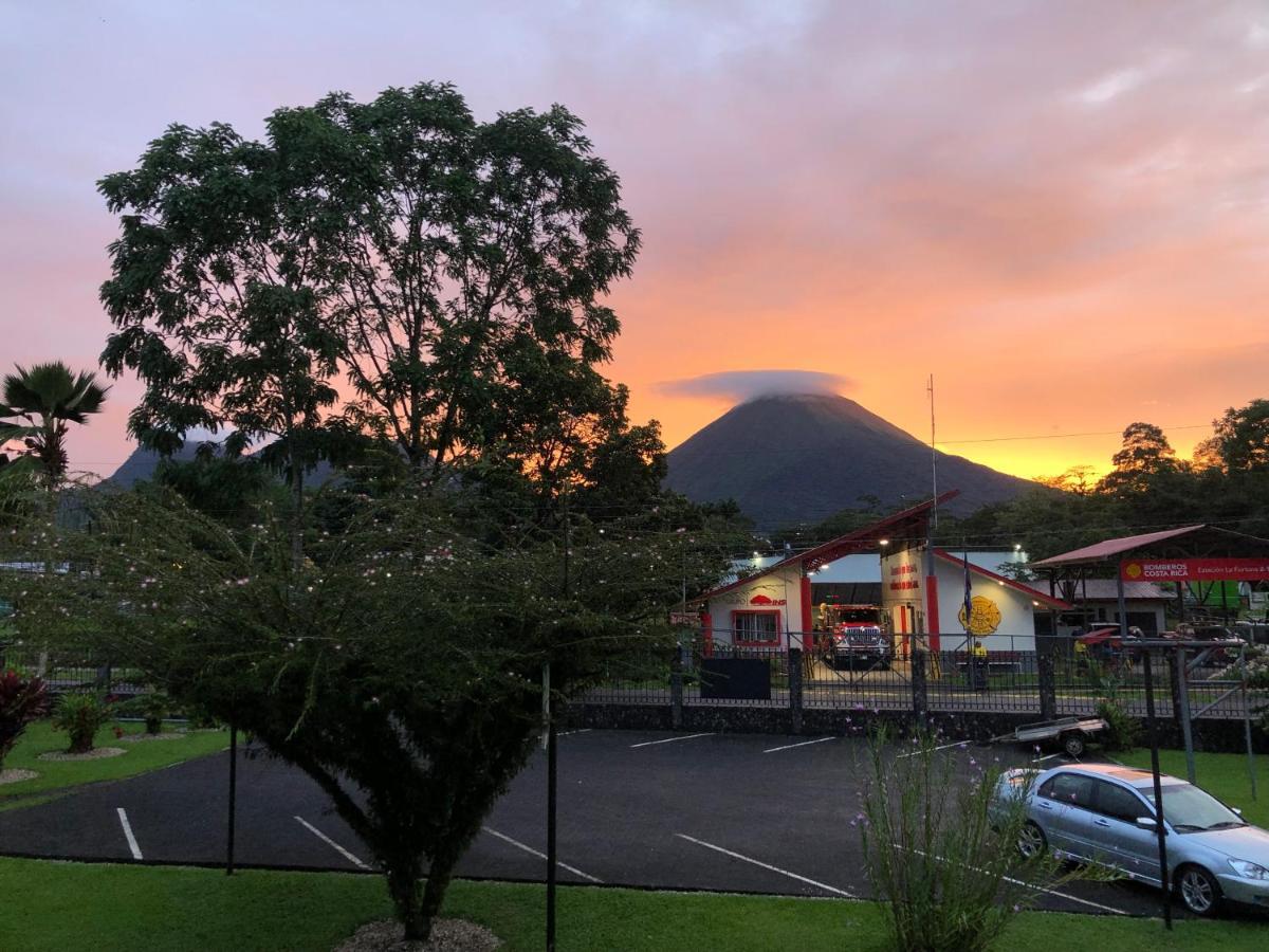Condo'S Vista Al Volcan ラ・フォルトゥナ エクステリア 写真